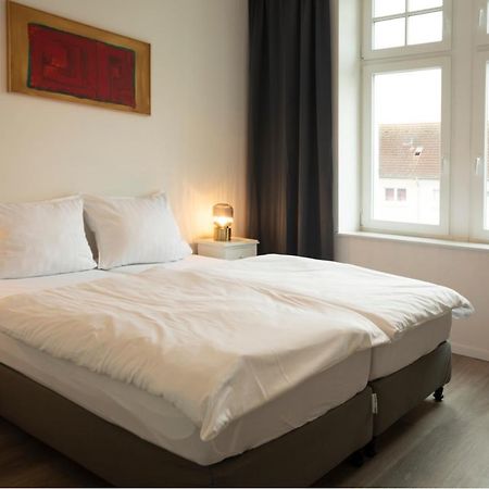 Jaybnb - Apartment Direkt Am Hafen Mit Terrasse Und Uhd Tv Dortmund Luaran gambar