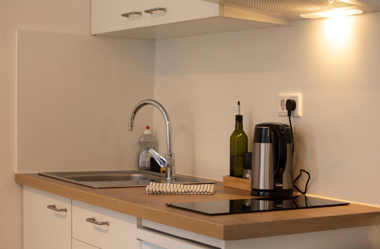 Jaybnb - Apartment Direkt Am Hafen Mit Terrasse Und Uhd Tv Dortmund Luaran gambar