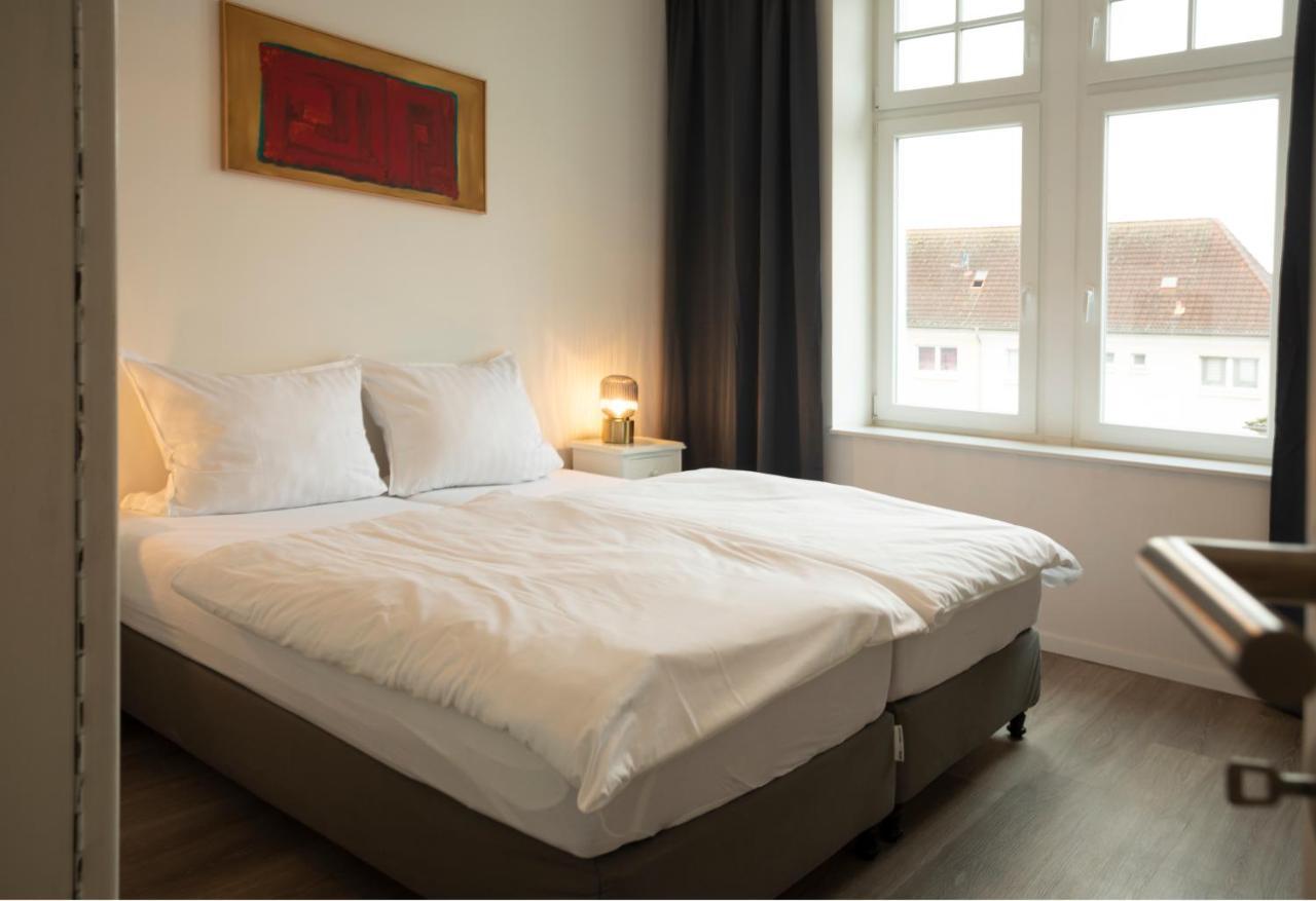 Jaybnb - Apartment Direkt Am Hafen Mit Terrasse Und Uhd Tv Dortmund Luaran gambar